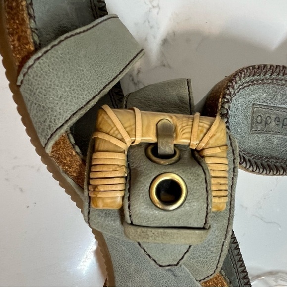 BOGO Apepazza Tecante Buckle Green Cork Wedge Sandals 38 - Picture 6 of 12